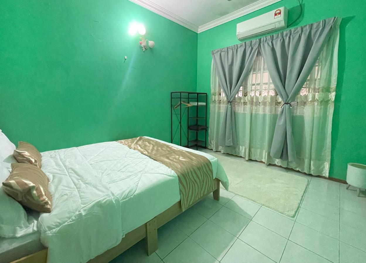Venice Raudhah Guest House Lumut Ngoại thất bức ảnh