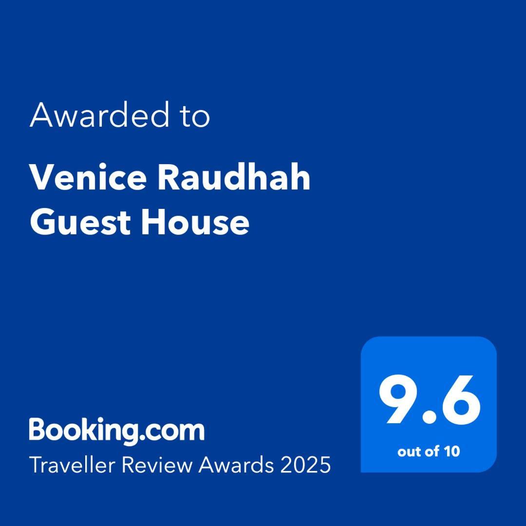 Venice Raudhah Guest House Lumut Ngoại thất bức ảnh